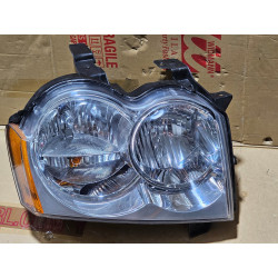 55156350AK Jeep Grand Cherokee WK Right Halogen Headlight (US Version)