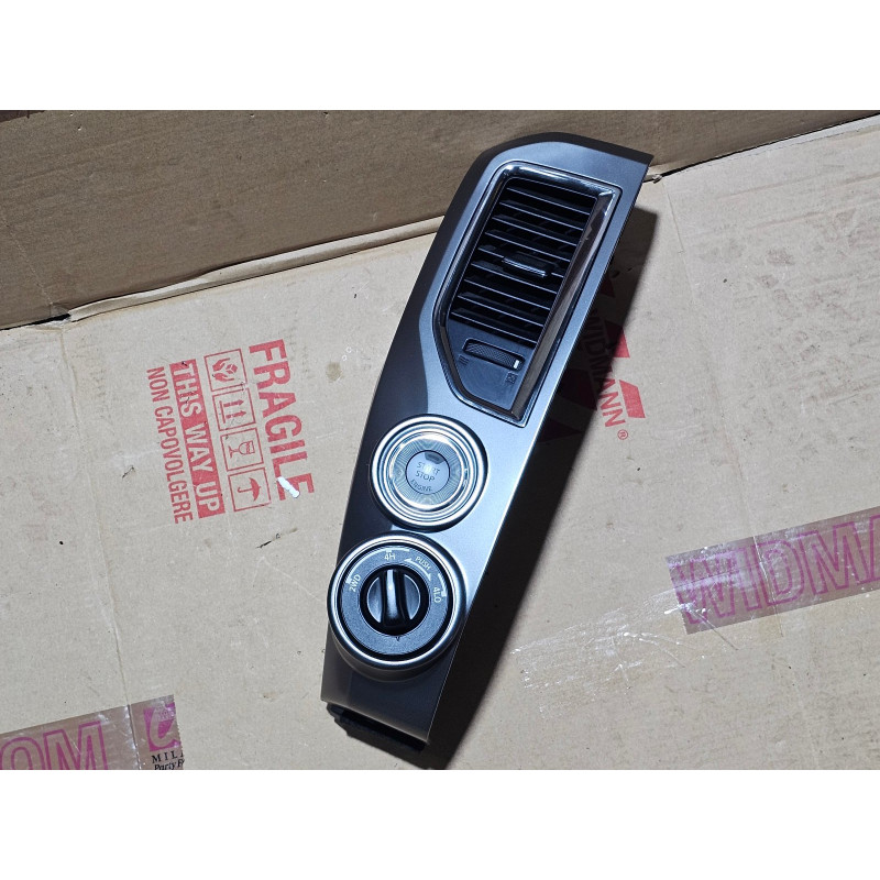 68751-EZ40A Nissan Titan Dash Center Left Trim Bezel Air Vent Grille (dark