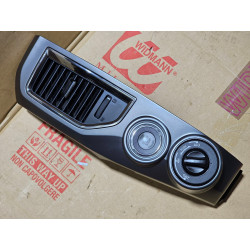 68751-EZ40A Nissan Titan Dash Center Left Trim Bezel Air Vent Grille (dark