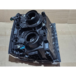 4078971C91 Chevrolet Silverado 4500 HD Left Mid Halogen Headlight (chrome)