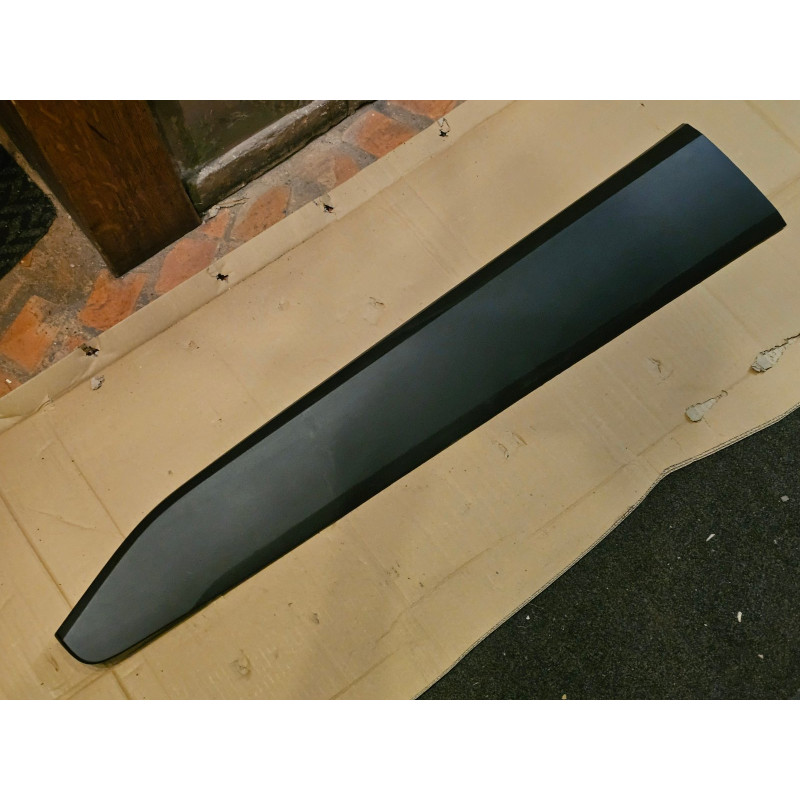 75074-10010 Toyota C-HR Front Door Left Lower Moulding Panel 2018-2022