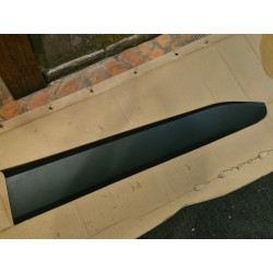 75073-10010 Toyota C-HR Front Door Right Lower Moulding Panel 2018-2022