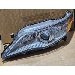 81150-07110 Toyota Avalon Left Halogen Headlight 2011-2012