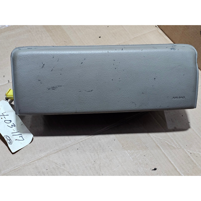 16759588 Cadillac Escalade Passenger Airbag 2000-2006 15759588