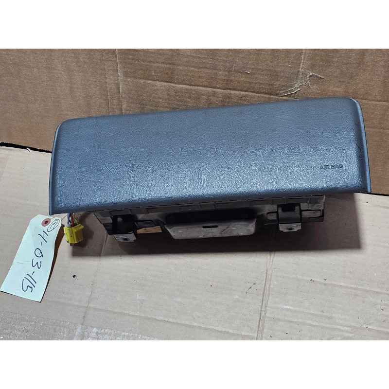 16759588 Cadillac Escalade Passenger Airbag 2000-2006 15759588