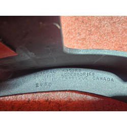 CADILLAC GMC CHEVROLET GM BRACKET 2008 GM 2960