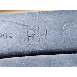 HYUNDAI HEADLIGHT BRACKET TRIM RIGHT A044935 1671 1673 1672 1771