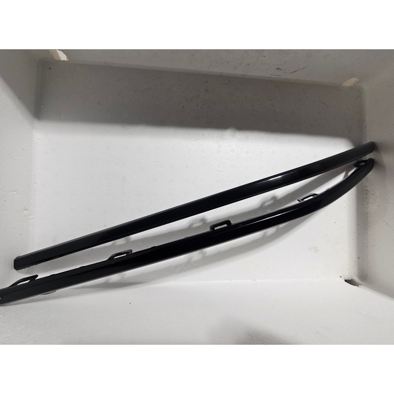 1X VOLKSWAGEN ATLAS GRILLE BLACK MOLDING DECAL LEFT 2024-2026 3CM853767C 3CN853767E