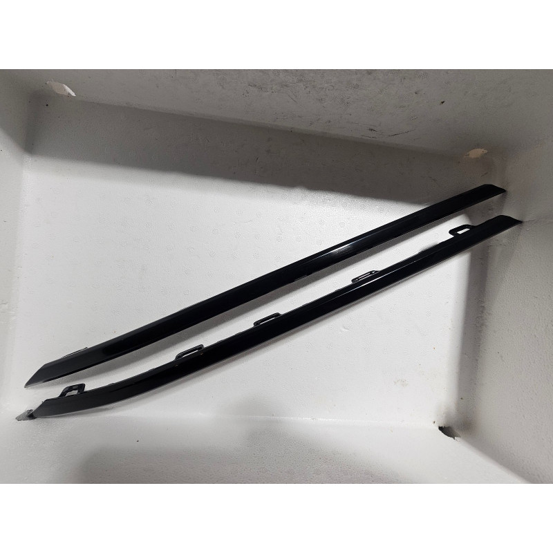 1X VOLKSWAGEN ATLAS GRILLE BLACK MOLDING DECAL RIGHT 2024-2026 3CN853768F 3CM853768D