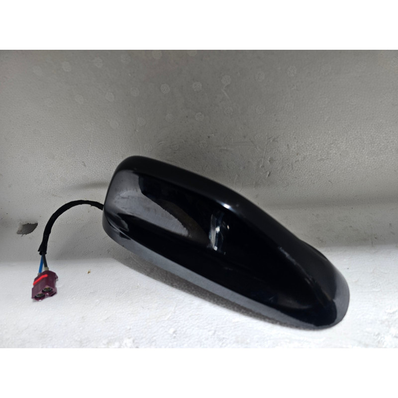 CHRYSLER DODGE JEEP ROOF SHARK FIN RADIO GPS ANTENNA 6QJ15GW7AA P6QJ15GW7AA MISSING 1 CONNECTOR