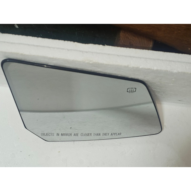 GMC ACADIA CHEVROLET TRAVERSE SATURN OUTLOOK RIGHT HEATED MIRROR GLASS 2007-2016 GM 1408362