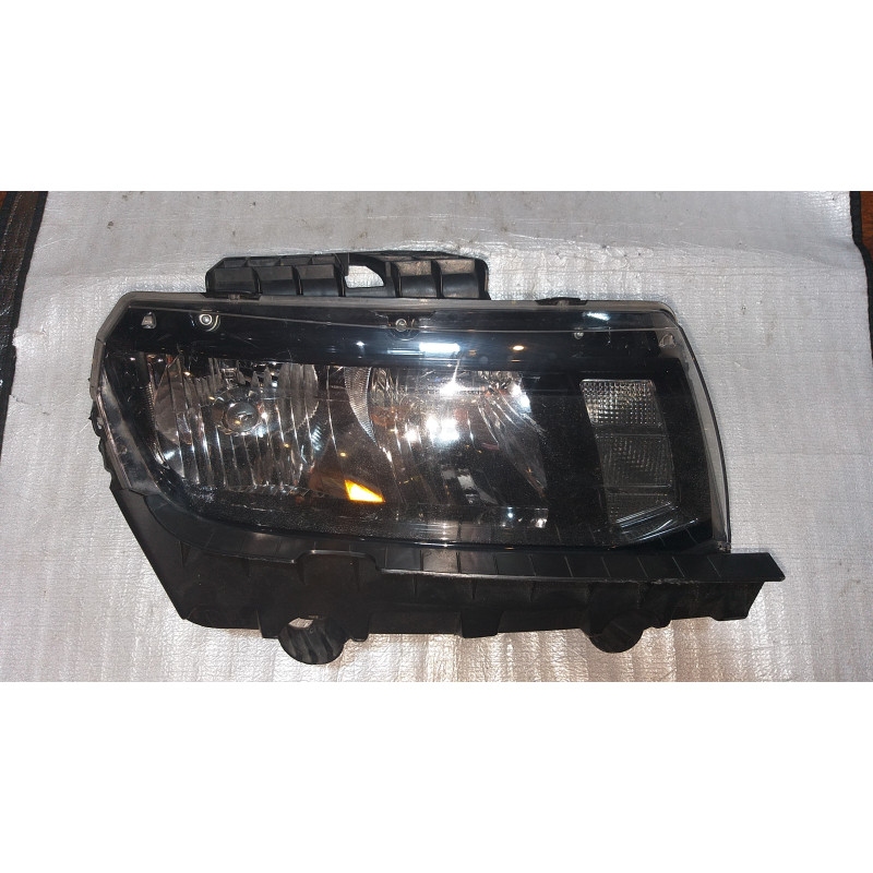 CHEVROLET CAMARO RIGHT HEADLIGHT 2014-2015 GM 23187850