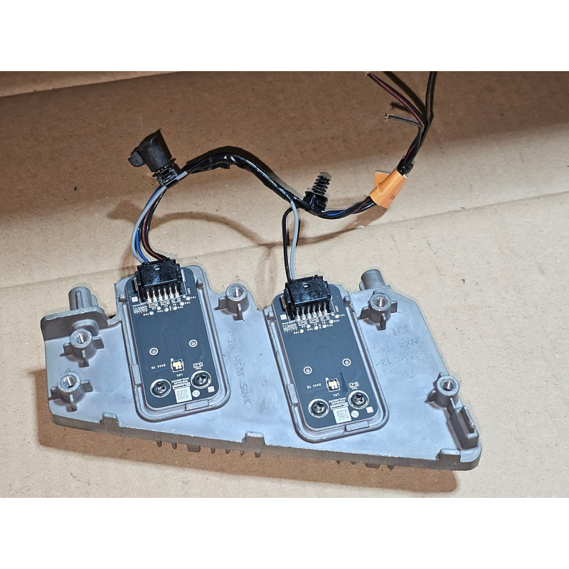 RIGHT HEADLIGHT LED BALLAST MODULE 00248430 NX4LAM2C02 (