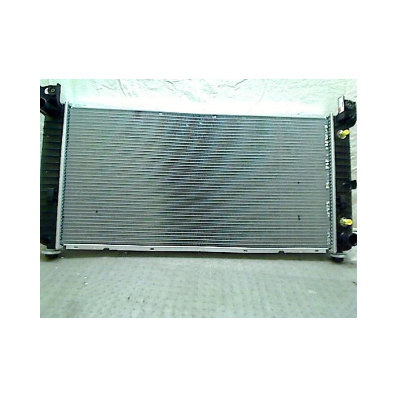 15841571 Cadillac Escalade Radiator 2001-2006