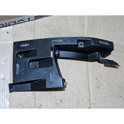 CADILLAC ELR RIGHT FOG LAMP LOWER FRONT BRACKET 2014-2016 GM AMN00650 352302