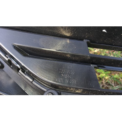 CHEVROLET TRAVERSE LTZ GRILL 2018 - 2019 GM 23376133 84344484