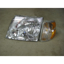 Ford Explorer Left Headlight + Turn Lamp 2002-2005