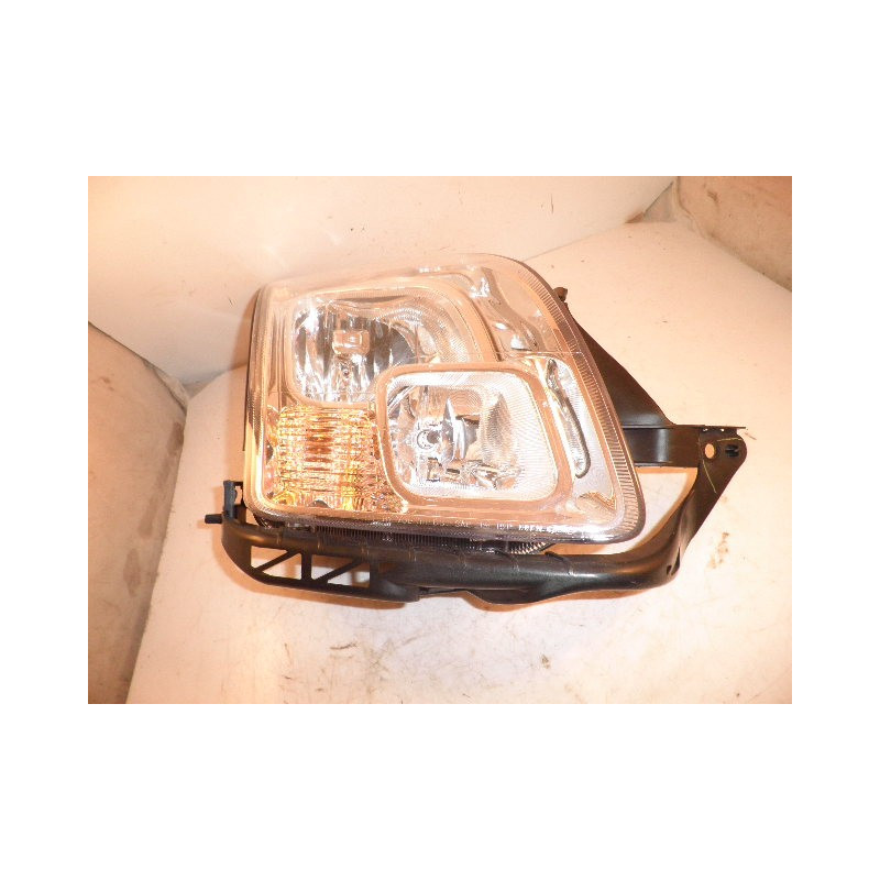E53-13005-A Ford Fusion Right Headlight 2006-2009