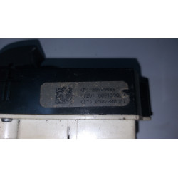 CHEVROLET TAHOE SUBURBAN GMC YUKON RIGHT DOOR WINDOW SWITCH 2007-2013 GM 25909666 15906882