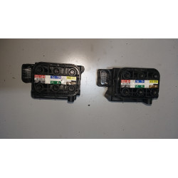 MERCEDES R S ML GL CL W212 W251 W221 W164 W166 AIR SUSPENSION VALVE BLOCK 2007-2017 2123200358 PRICE ONE VALVE BLOCK