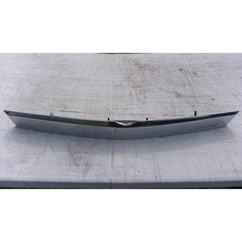 CADILLAC SRX LIFTGATE CHROME APPLIQUE PANEL 2010-2016 GM 20902910