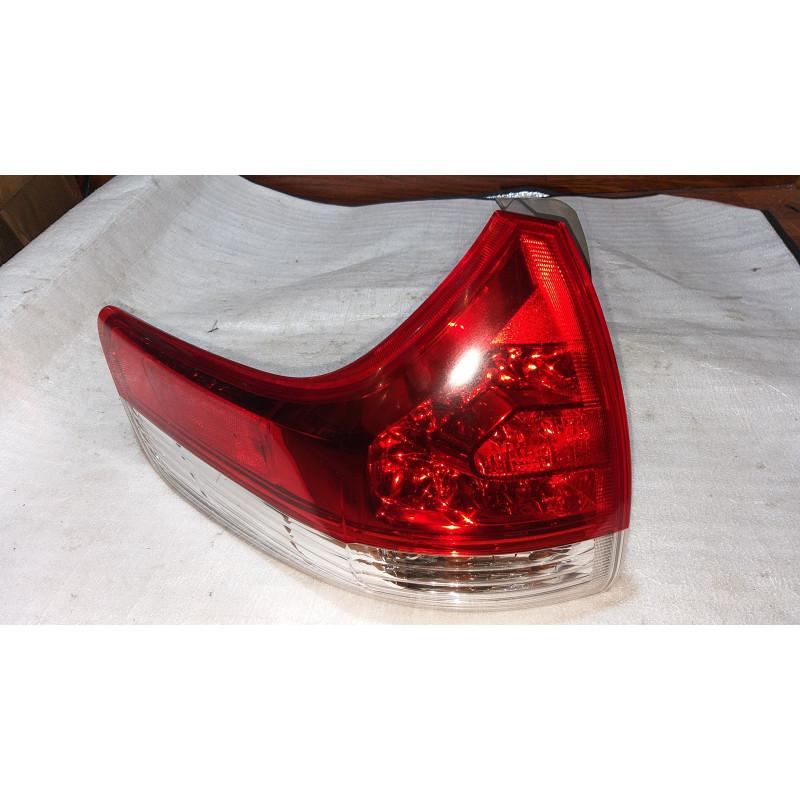 TOYOTA SIENNA LEFT LED TAIL LAMP 2011-2014 NFL 08-23 OEM