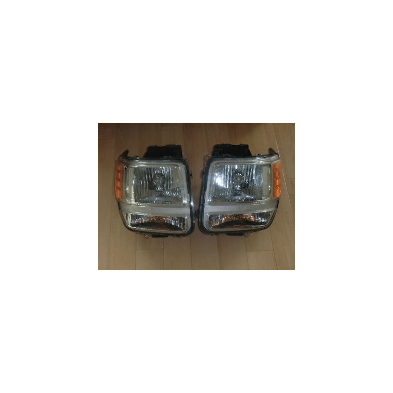 Dodge Nitro Headlights Pair 2007-2010
