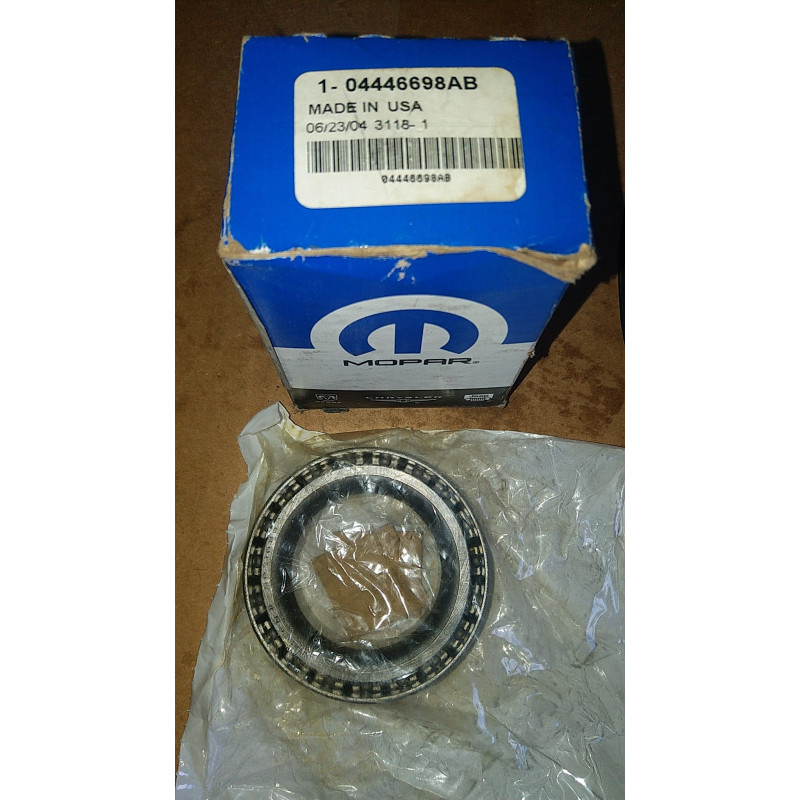 DODGE JEEP CHRYSLER LEFT TRANSFER SHAFT DIFF PINION BEARING 2001-2007 04446698AB NEW