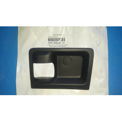 DODGE RAM FRONT OR REAR DOOR LEFT HANDLE BEZEL 2013-2017 1GY65DX9AC 1GY65TRMAA 1GY65DX9AD NEW