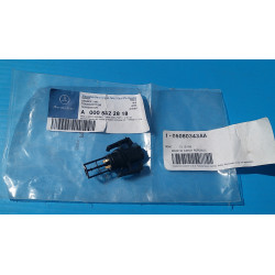 MERCEDES AIR INTAKE TEMPERATURE SENSOR A0005422818 05080343AA NEW