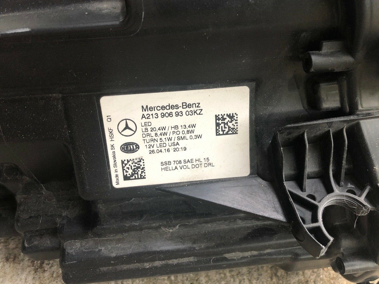 Mercedes-Benz テールランプ A213 906 2206 2個セット MERCEDES E W213 