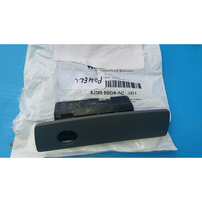 JEEP GRAND CHEROKEE COMMANDER DODGE MAGNUM CHRYSLER 300 GLOVE BOX LATCH 2005-2013 5JM55BD5AC NEW