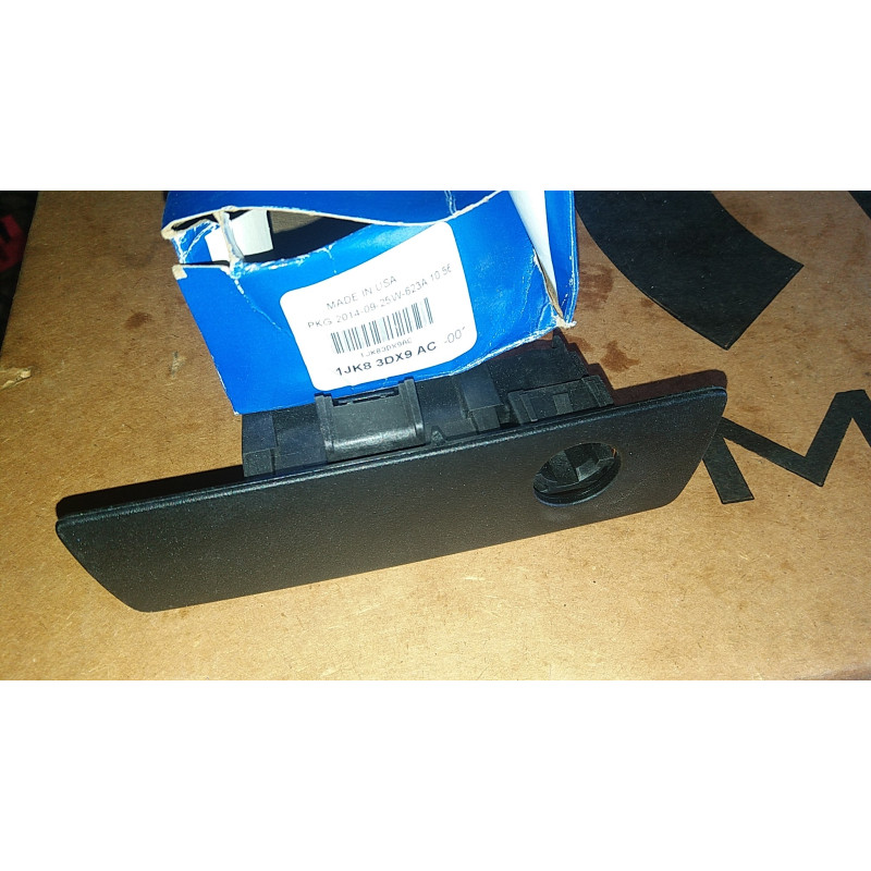 JEEP WRANGLER GLOVE BOX DOOR LATCH 2011-2017 1JK83DX9AC NEW