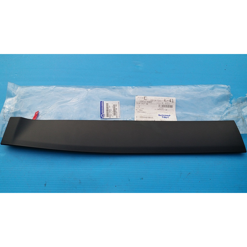JEEP COMPASS LEFT REAR DOOR LOWER MOLDING 2011-2017 05182577AB NEW