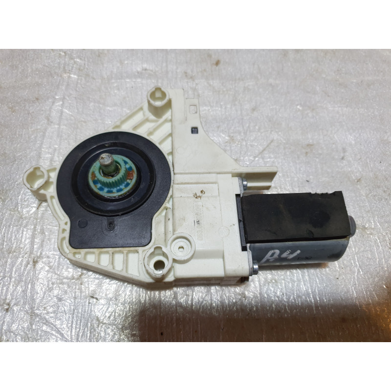 AUDI A4 S4 A5 Q5 A6 FRONT RIGHT WINDOW REGULATOR MOTOR 2009-2016 8K0959802A
