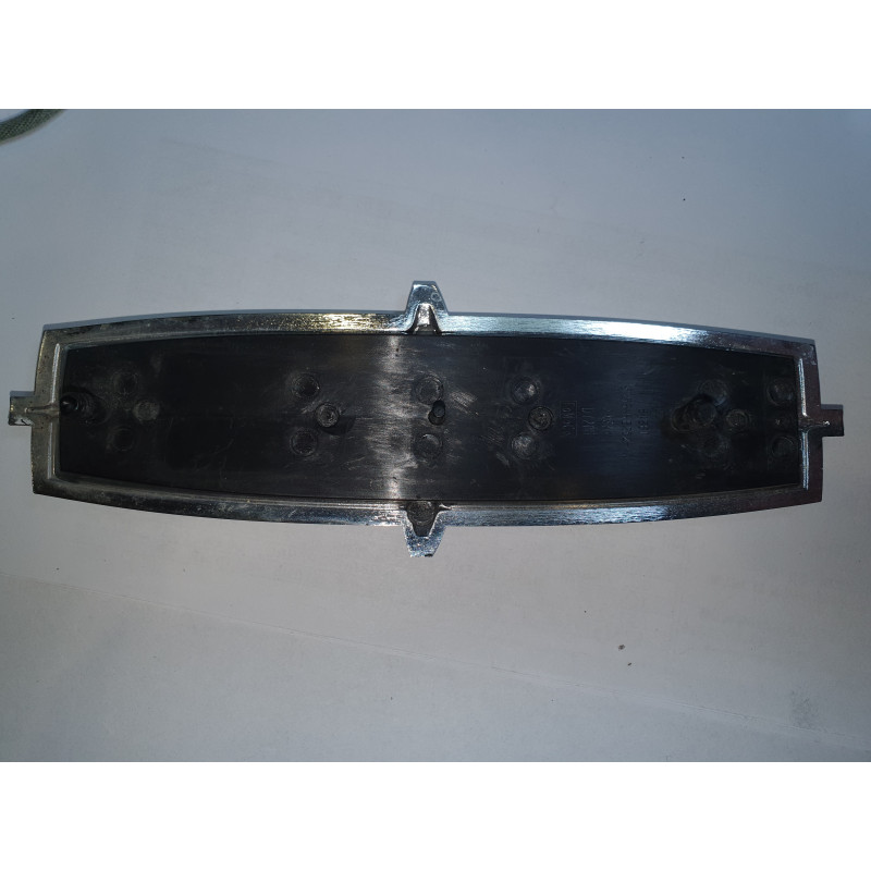 LINCOLN GRILLE LOGO EMBLEM 8A53-8B262-AA