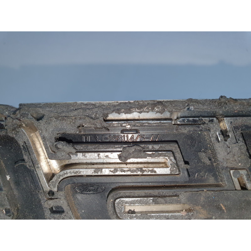 FORD F150 LARIAT LOGO EMBLEM NAME PLATE LEFT RIGHT 2009-2014 DL3J-16B114-AA DL3J-16B115-AA PRICE ONE SIDE