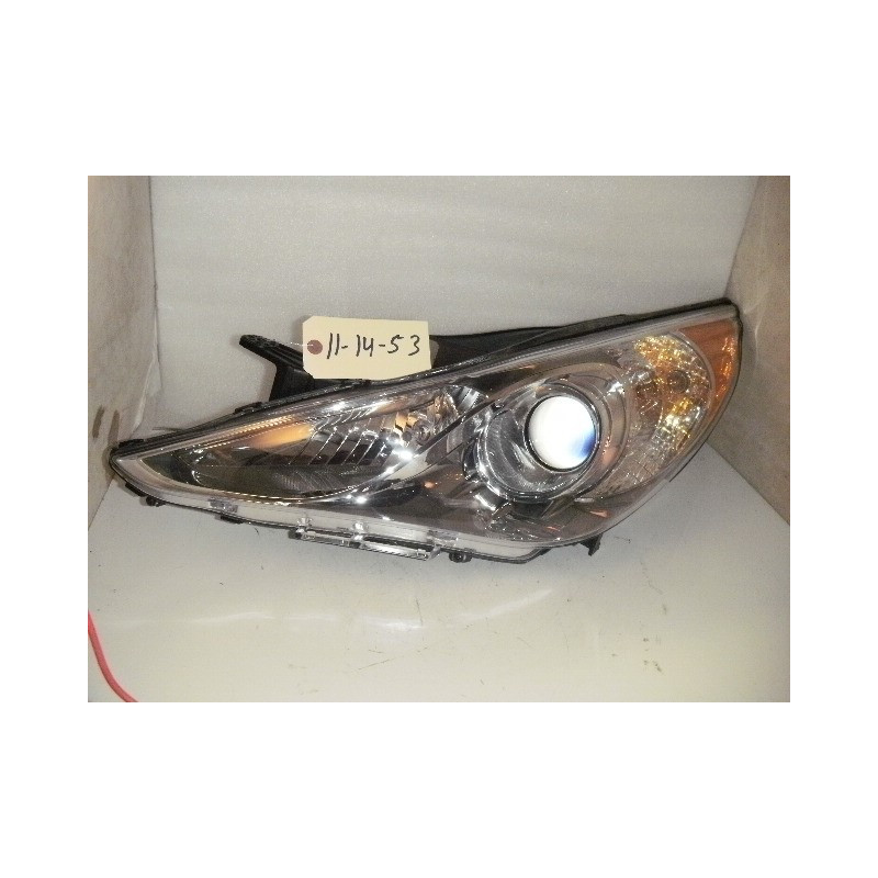 92101-3Q100 Hyundai Sonata Left Headlight 2011-2013