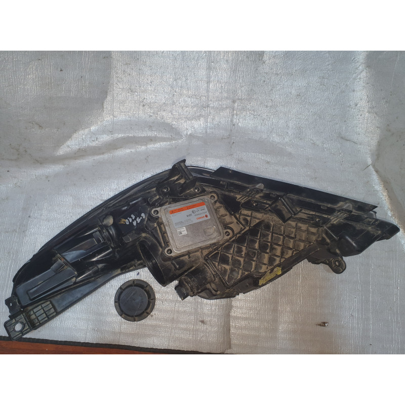 92102-C2100 Hyundai Sonata Right Xenon Headlight 2015-2017