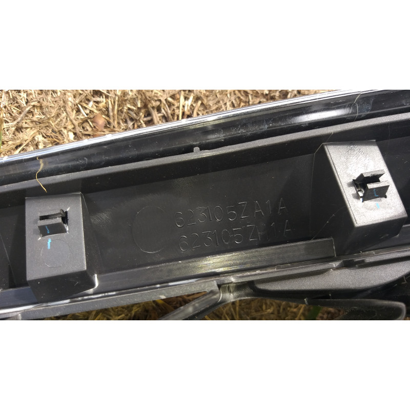 INFINITI QX80 CHROME CAMERA GRILL 2015-2017 62310-5ZA0A 62310-5ZH0A 623105ZA1A 623105ZH1A