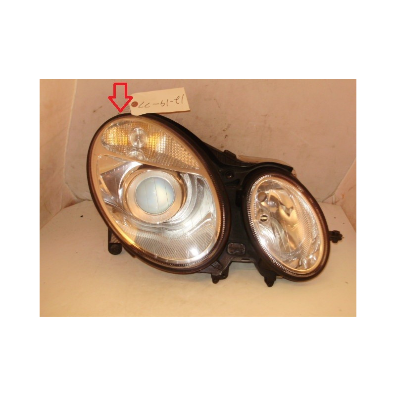 Mercedes-Benz E-Class Right Headlight 2003-2006