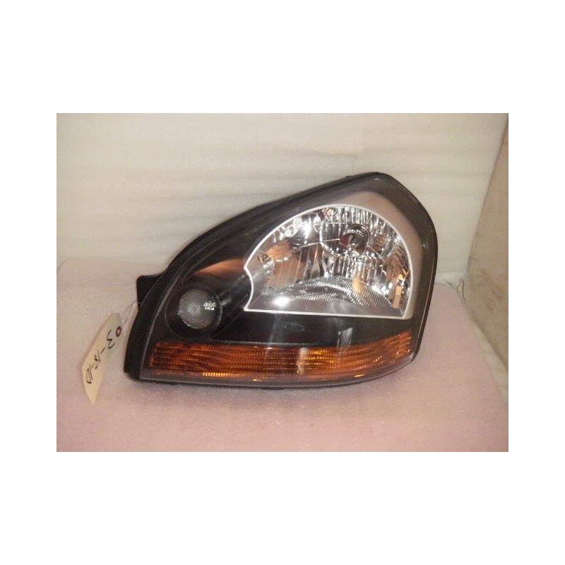 Hyundai Tucson Left Headlight 2005-2009