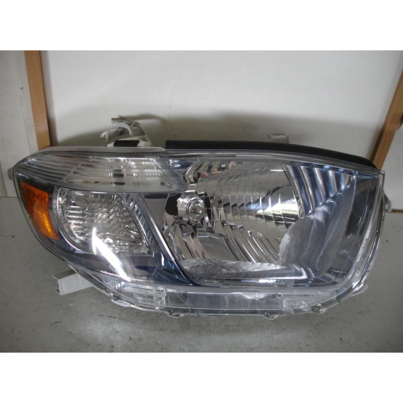 Toyota Highlander Hybrid Right Headlight 2008-2010