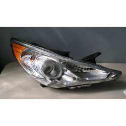 92102-3Q100 Hyundai Sonata Right Halogen Headlight 2011-2013