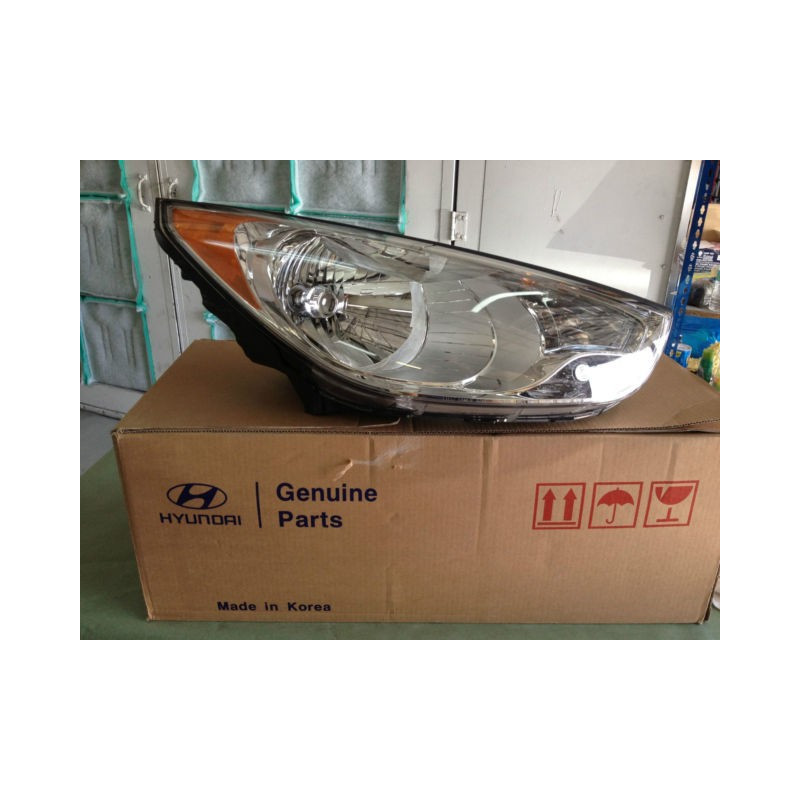 Hyundai Tucson Right Headlight 2010-2013