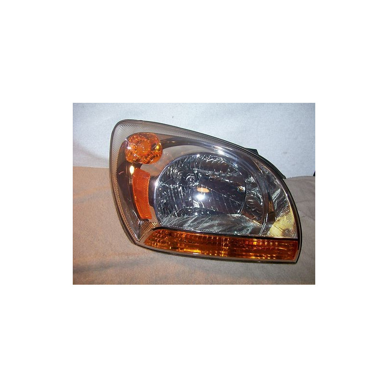 921021F031 Kia Sportage Right Headlight 2005-2008