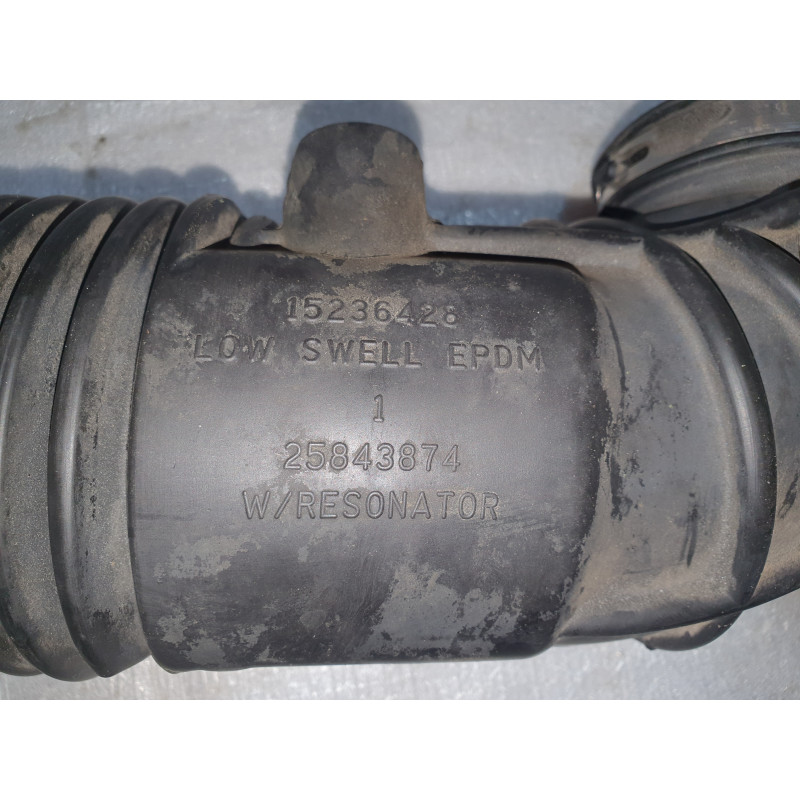 CADILLAC CTS 3.6L AIR TUBE HOSE RESONATOR 2008-2013 GM 15236428 25843874