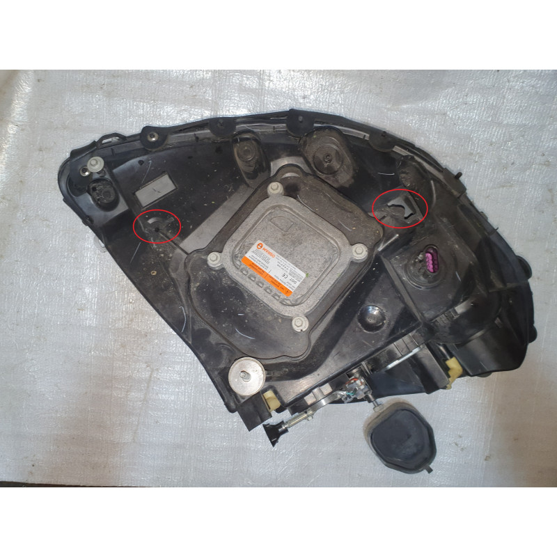 15875875 Chevrolet Corvette Left Xenon Silver Headlight 2005-2013 25867779