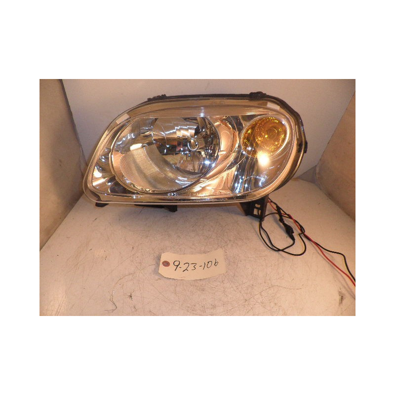 15827441 Chevrolet HHR Left Headlight 2006-2011