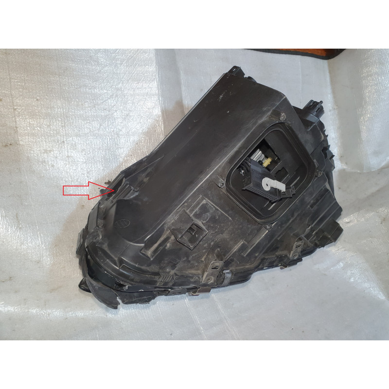 MERCEDES C W205 RIGHT LED XENON HEADLIGHT 2015-2017 USA 2058201661